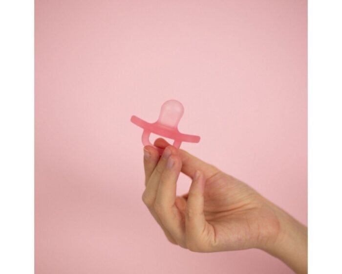 Пустушка силіконова фізіологічна, 0-6 місяців, рожева (8426420074247) - Зображення 3