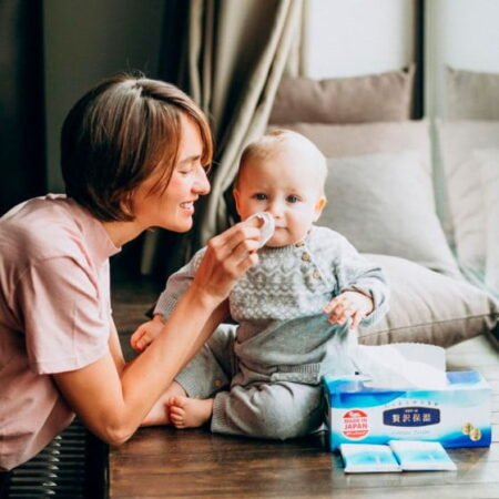 Платочки бумажные увлажняющие elleair +WATER с глицерином и молекулами воды (4 карманные уп.*14 шт) - Зображення 2