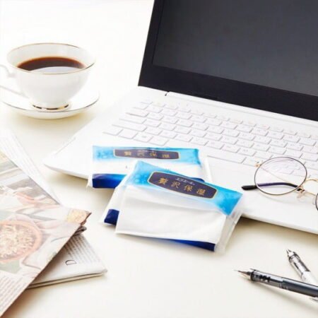 Платочки бумажные увлажняющие elleair +WATER с глицерином и молекулами воды (4 карманные уп.*14 шт) - Зображення 3