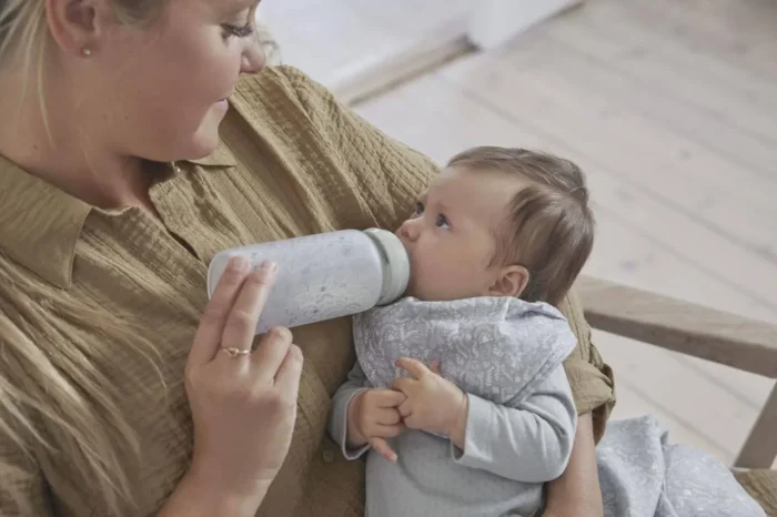 Elodie Details - Скляна пляшечка для годування - Monkey Sunrise - Зображення 2