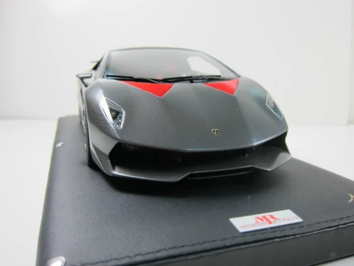 Автомодель - LAMBORGHINI SESTO ELEMENTO (серый металлик, 1:24) - Зображення 3