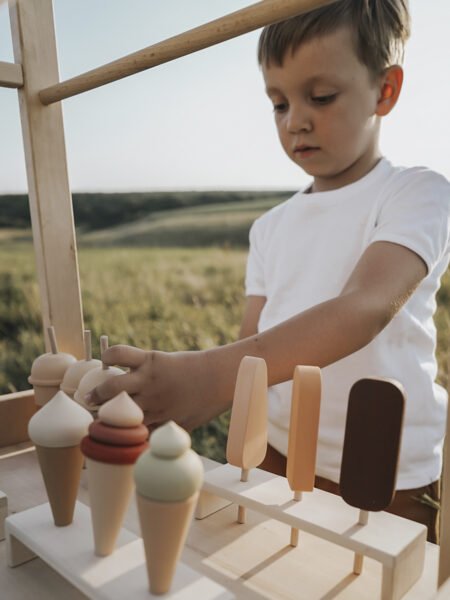 МОРОЗИВО НА ПАЛИЧЦІ / ШОКОЛАД, ПОЛУНИЦЯ,  ПЕРСИК - Зображення 2