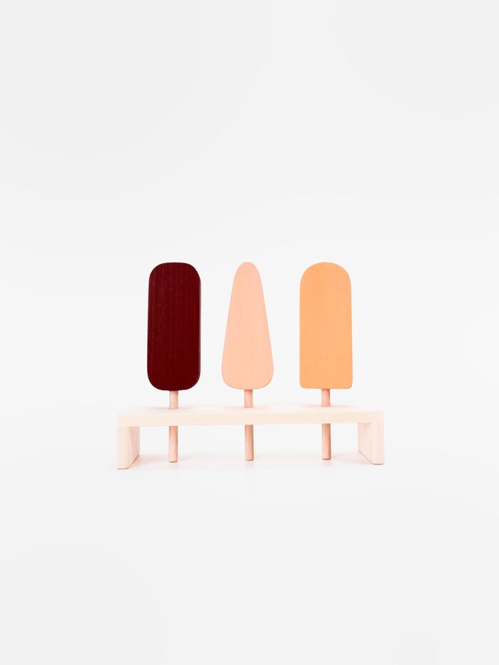 МОРОЗИВО НА ПАЛИЧЦІ / ШОКОЛАД, ПОЛУНИЦЯ,  ПЕРСИК - Зображення 1