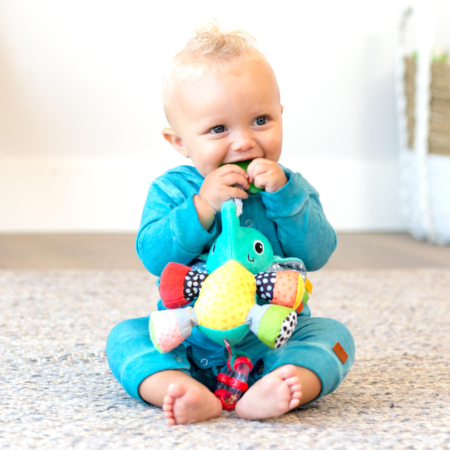 INFANTINO Игрушка навесная мягкая с прорезывателем *Слоненок* - Зображення 2