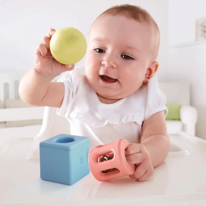 Набір брязкалець Hape Геометричні фігури 3 в 1 (E0454) - Зображення 5