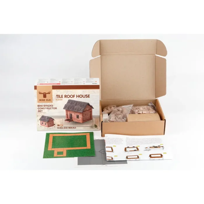 Іграшка-конструктор з міні-цеглинок *Будиночок з черепицею*, серія *Старе місто*, артикул 70286 - Зображення 2