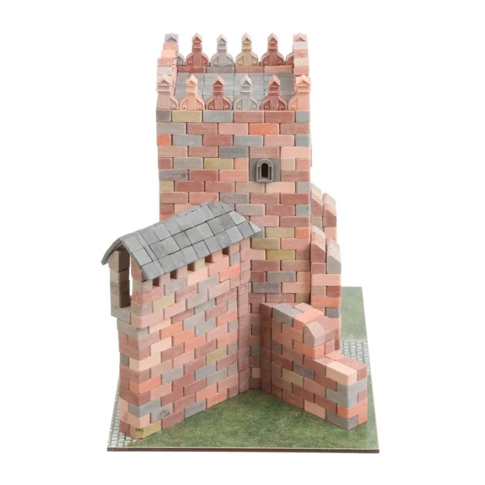 Іграшка-конструктор з міні-цеглинок *В'їзна вежа Луцького замку*, артикул 71252 - Зображення 7