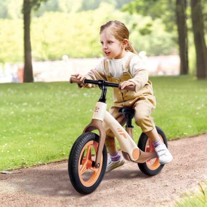 Біговел двоколісний Hape бежевий (E1210) - Зображення 5