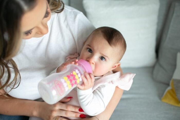 Антиколікова пляшечка- поїльник для годування Option+  Рожеві серця  з широким горлечком та з соскою рівень 3 х 1 шт., 270 мл, 1 шт. в упаковці - Зображення 3