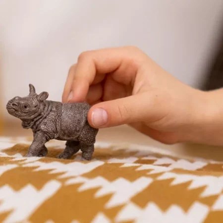 Іграшка-фігурка Schleich Дитинча індійського носорога - Зображення 2