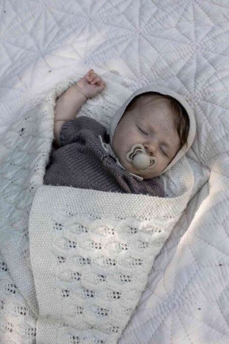 Пустушка BIBS Couture Silicone Anatomical (анатомічна) – Vanilla - 6міс.+ - Зображення 2