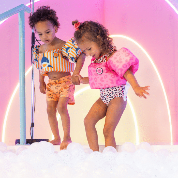 Надуваний жилет з нарукавниками 2-6 роки  Неоновий леопард - Зображення 2