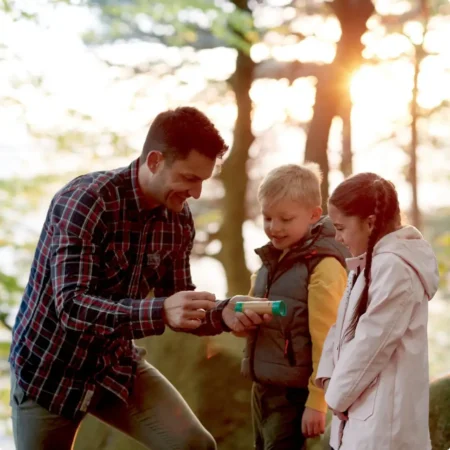 Механічний ліхтарик Hape Nature Fun з чохлом (E5579) - Зображення 2