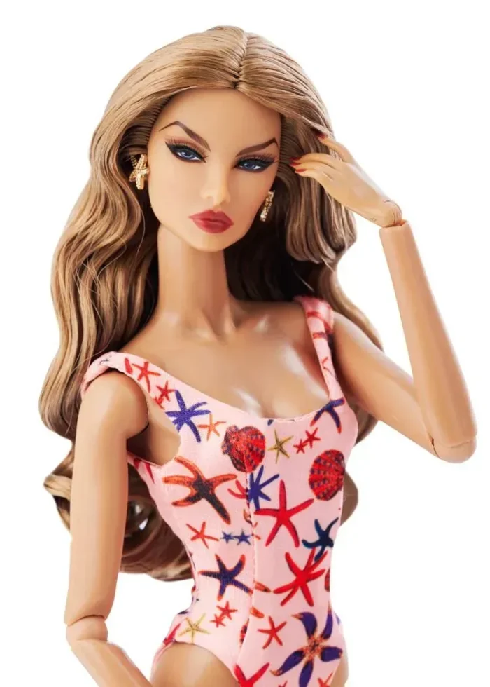 13 Integrity Toys 2023 Natalia Fatale Basic Bombshell Beach (91537) - Зображення 3