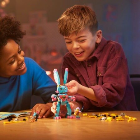 Конструктор LEGO Іззі й кроленя Бунчу - Зображення 5