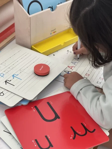 Розвиваюча гра Janod Вчимо англійський алфавіт - Зображення 3