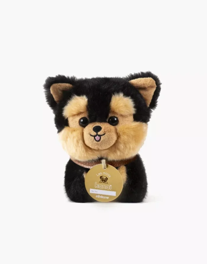 Сумо, плюшевий песик 18 см з нашийником та бежевим кошиком зі штучного хутра - Зображення 2